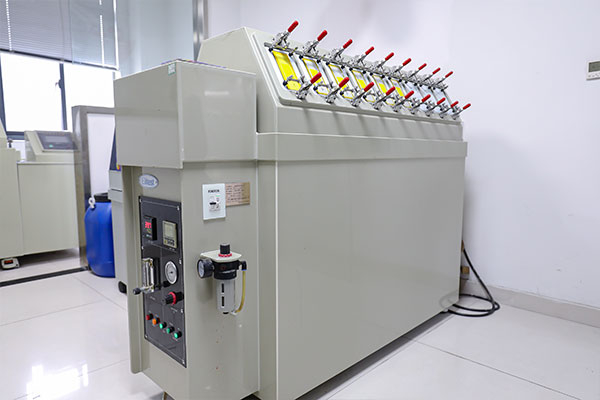 Moisture resistance meter