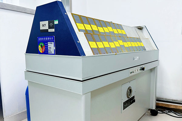 QCT cleveland condensation tester